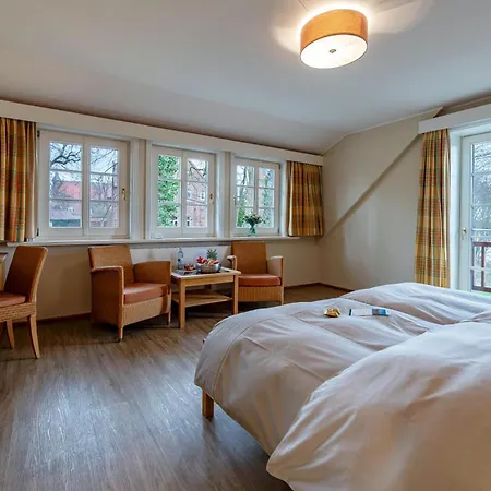 Seehotel Zarrentin 4*