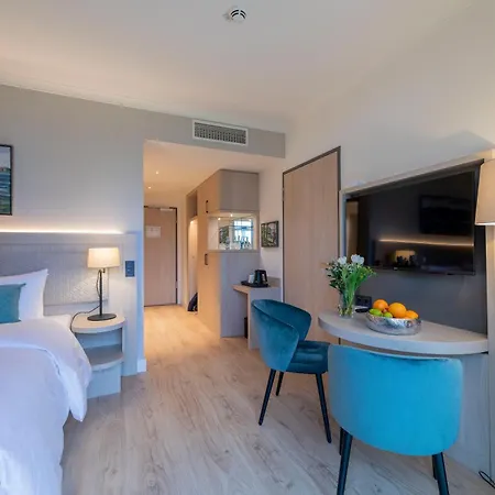 Seehotel Zarrentin Hotel 4*