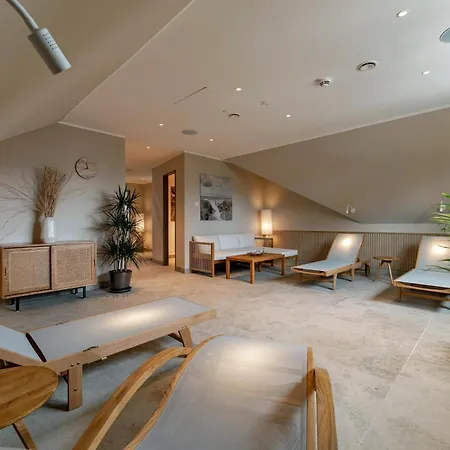 فندق Seehotel Zarrentin