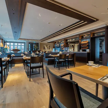 Seehotel Zarrentin فندق