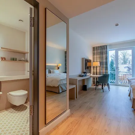 Seehotel Zarrentin Hotel 4*